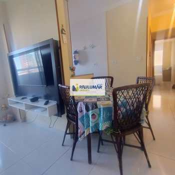 Apartamento em Mongaguá, bairro Centro
