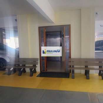 Apartamento em Mongaguá, bairro Centro