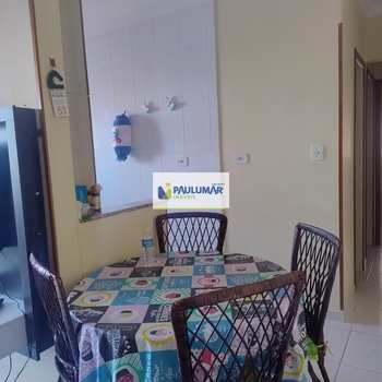 Apartamento em Mongaguá, bairro Centro