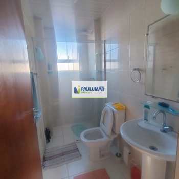 Apartamento em Mongaguá, bairro Centro