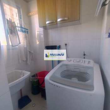 Apartamento em Mongaguá, bairro Centro