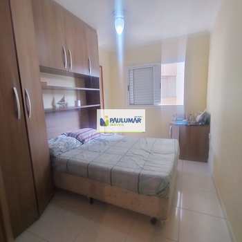 Apartamento em Mongaguá, bairro Centro