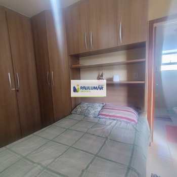 Apartamento em Mongaguá, bairro Centro