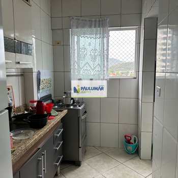 Apartamento em Mongaguá, bairro Vila Vera Cruz