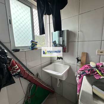 Apartamento em Mongaguá, bairro Vila Vera Cruz