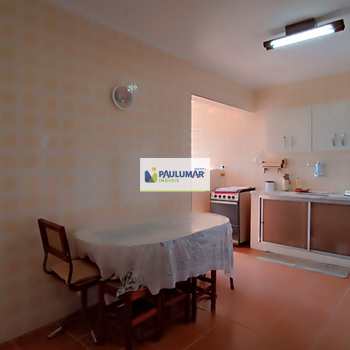 Apartamento em Mongaguá, bairro Centro