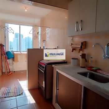 Apartamento em Mongaguá, bairro Centro