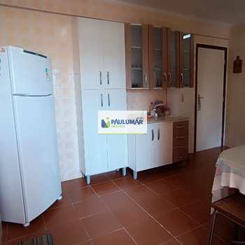 Apartamento em Mongaguá, bairro Centro