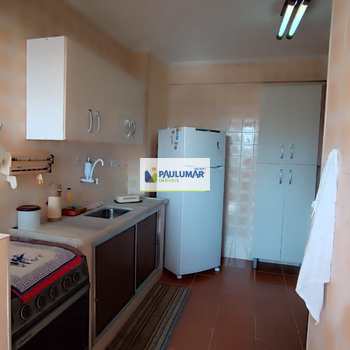 Apartamento em Mongaguá, bairro Centro