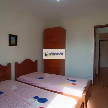 Apartamento em Mongaguá, bairro Centro