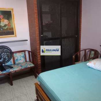 Casa em Mongaguá, bairro Balneário Itaóca