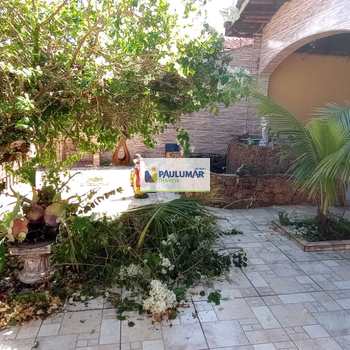Casa em Mongaguá, bairro Balneário Itaóca