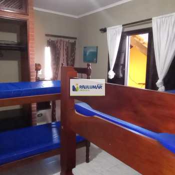 Casa em Mongaguá, bairro Balneário Itaóca