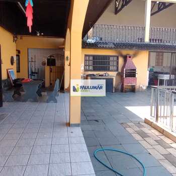 Casa em Mongaguá, bairro Balneário Itaóca