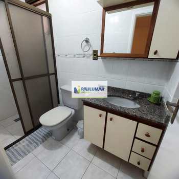 Apartamento em Mongaguá, bairro Centro