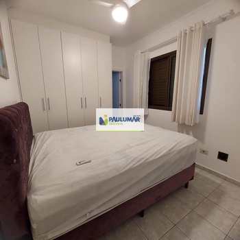Apartamento em Mongaguá, bairro Centro