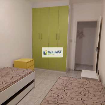 Apartamento em Mongaguá, bairro Centro