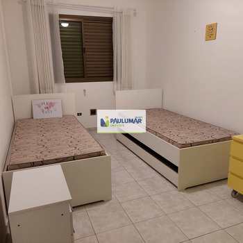 Apartamento em Mongaguá, bairro Centro