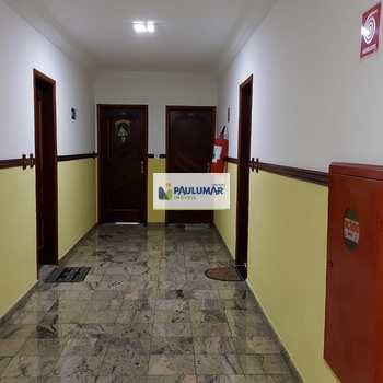 Apartamento em Mongaguá, bairro Centro