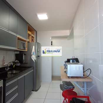 Apartamento em Mongaguá, bairro Jardim Praia Grande