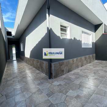 Casa em Mongaguá, bairro Agenor de Campos