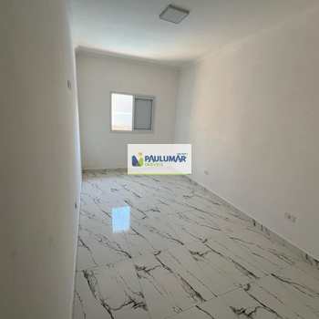 Casa em Mongaguá, bairro Balneário Itaguai