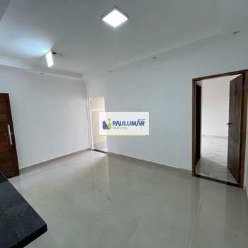 Casa em Mongaguá, bairro Balneário Itaguai