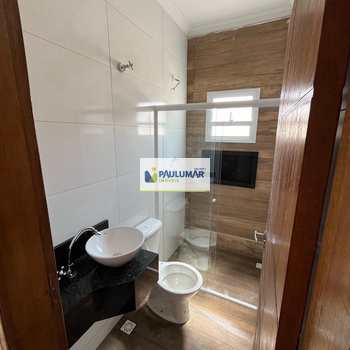 Casa em Mongaguá, bairro Balneário Itaguai