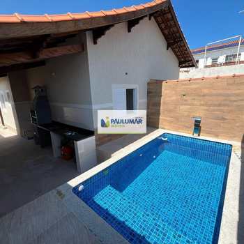 Casa em Mongaguá, bairro Balneário Itaguai