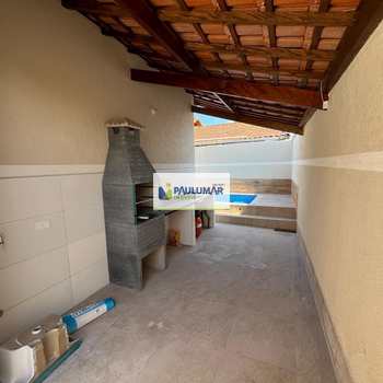 Casa em Mongaguá, bairro Balneário Itaguai