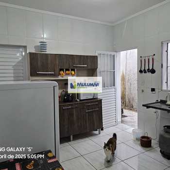 Casa em Mongaguá, bairro Agenor de Campos