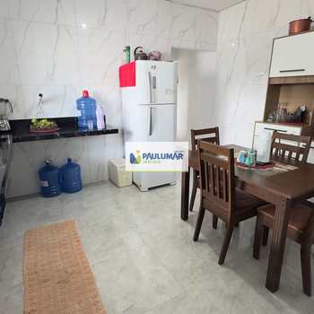 Casa em Mongaguá, bairro Itaguaí