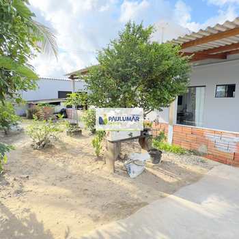 Casa em Mongaguá, bairro Itaguaí