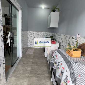 Casa em Mongaguá, bairro Itaguaí
