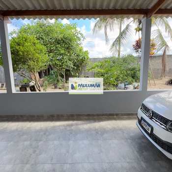 Casa em Mongaguá, bairro Itaguaí