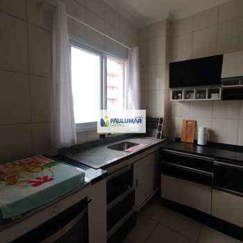 Apartamento em Mongaguá, bairro Centro