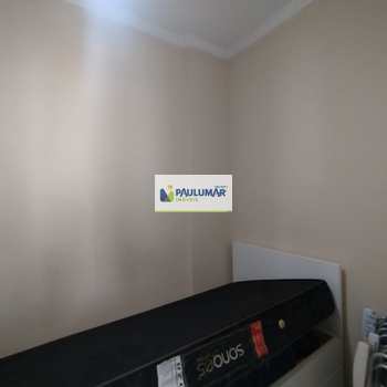 Apartamento em Mongaguá, bairro Centro