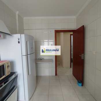 Apartamento em Mongaguá, bairro Centro