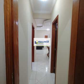 Apartamento em Mongaguá, bairro Centro