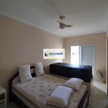 Apartamento em Mongaguá, bairro Centro