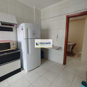 Apartamento em Mongaguá, bairro Centro