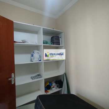 Apartamento em Mongaguá, bairro Centro