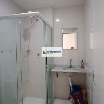 Apartamento em Mongaguá, bairro Jardim Praia Grande