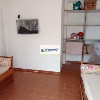 Apartamento em Mongaguá, bairro Centro