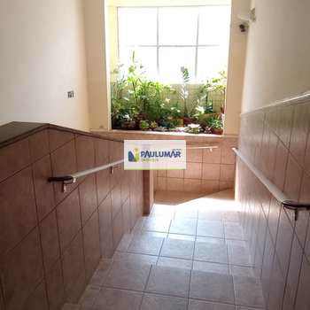 Apartamento em Mongaguá, bairro Centro