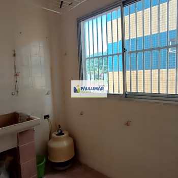 Apartamento em Mongaguá, bairro Centro