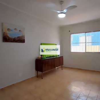 Apartamento em Mongaguá, bairro Centro