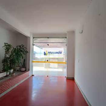 Apartamento em Mongaguá, bairro Centro