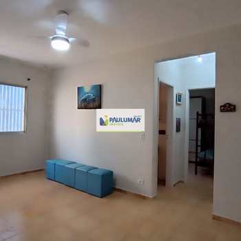 Apartamento em Mongaguá, bairro Centro
