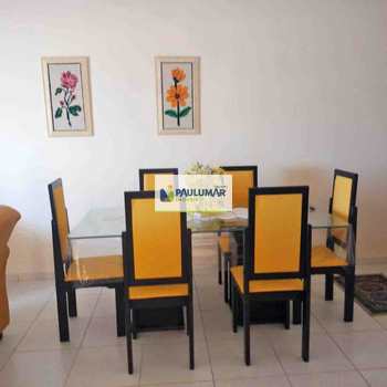 Apartamento em Mongaguá, bairro Centro